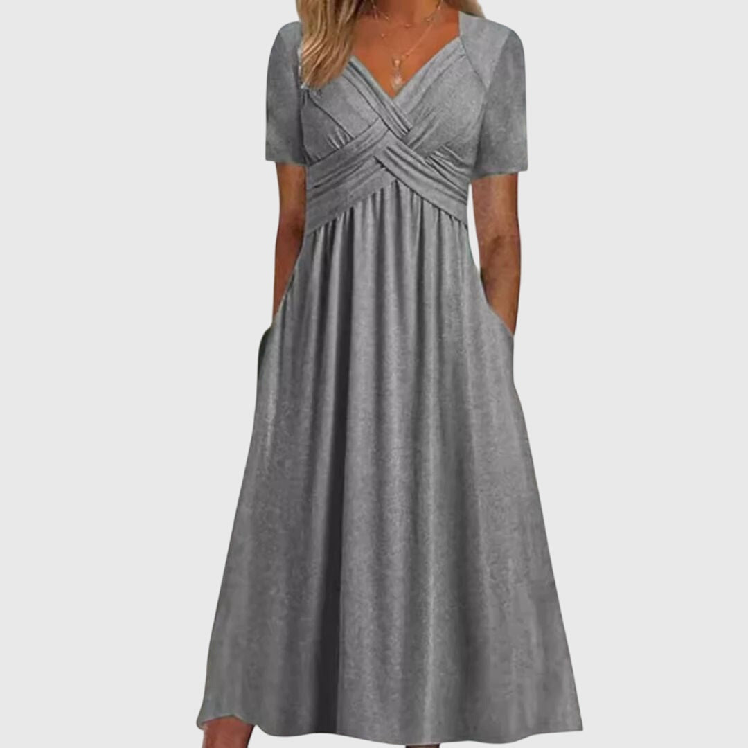 Ute | Flattering Dress