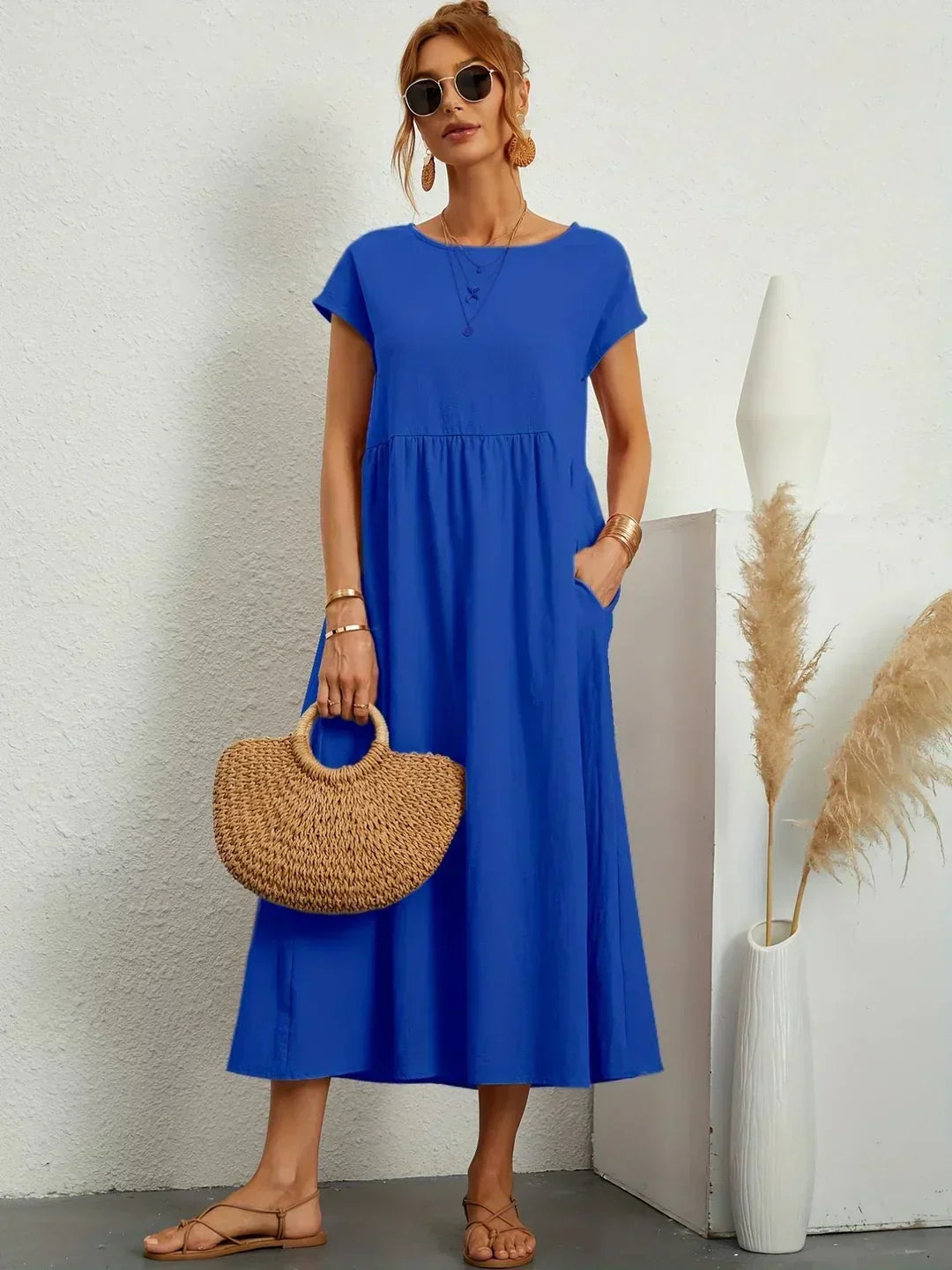 Evi | Flowing Midi Dress Timeless Elegance