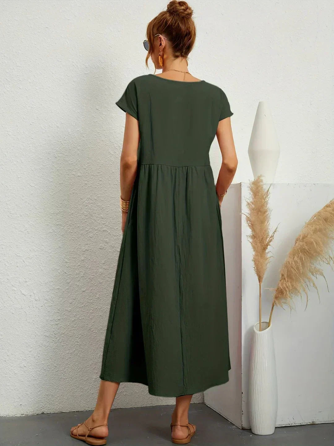 Evi | Flowing Midi Dress Timeless Elegance