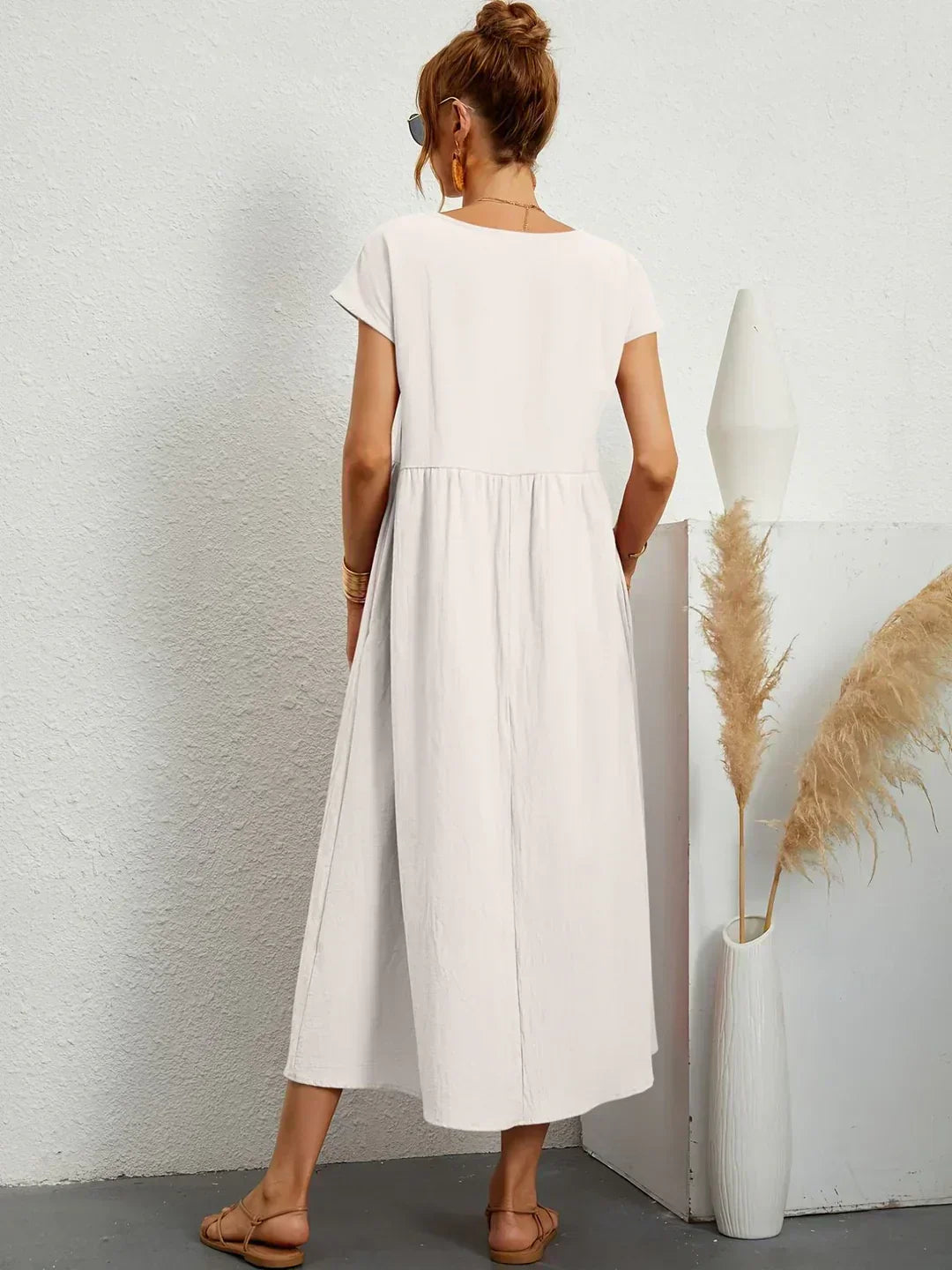 Evi | Flowing Midi Dress Timeless Elegance