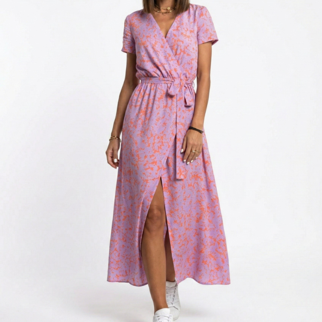 Julia | Elegant Dress with V-Neck and Figure-Flattering Cut