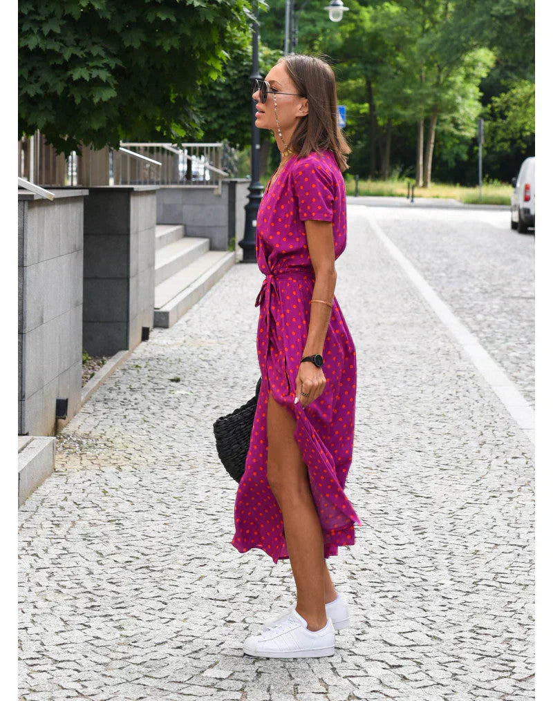 Julia | Elegant Dress with V-Neck and Figure-Flattering Cut