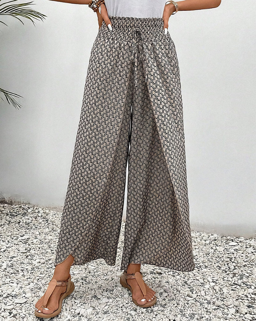 Stella | Lisette Trousers with Wide Legs and Geometric Print