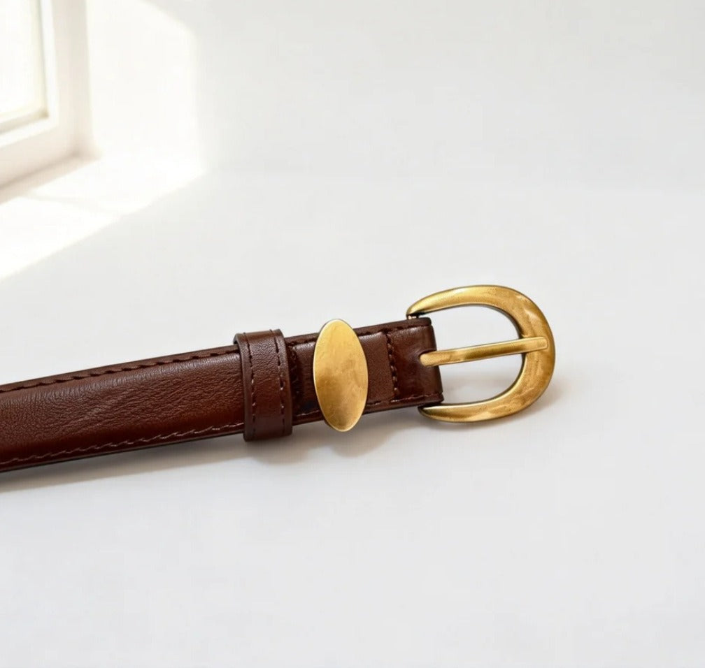 Victoria | Classic Leather Belt with Elegant Buckle
