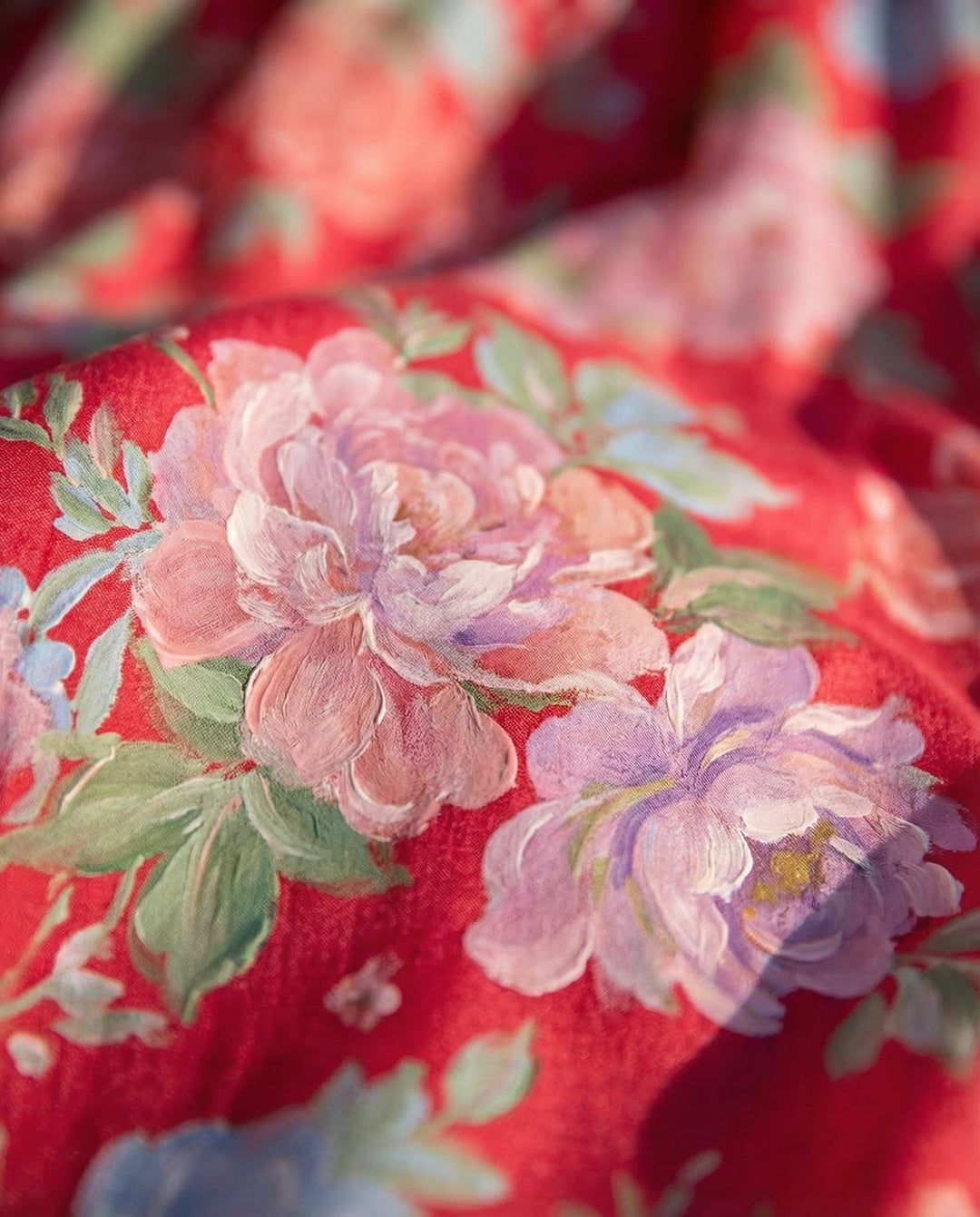 Ursula | Elegant Dress with Floral Pattern and V-Neck